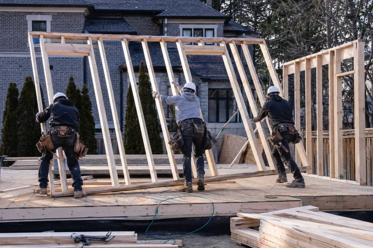 Garden Suite Framing across Aldershot